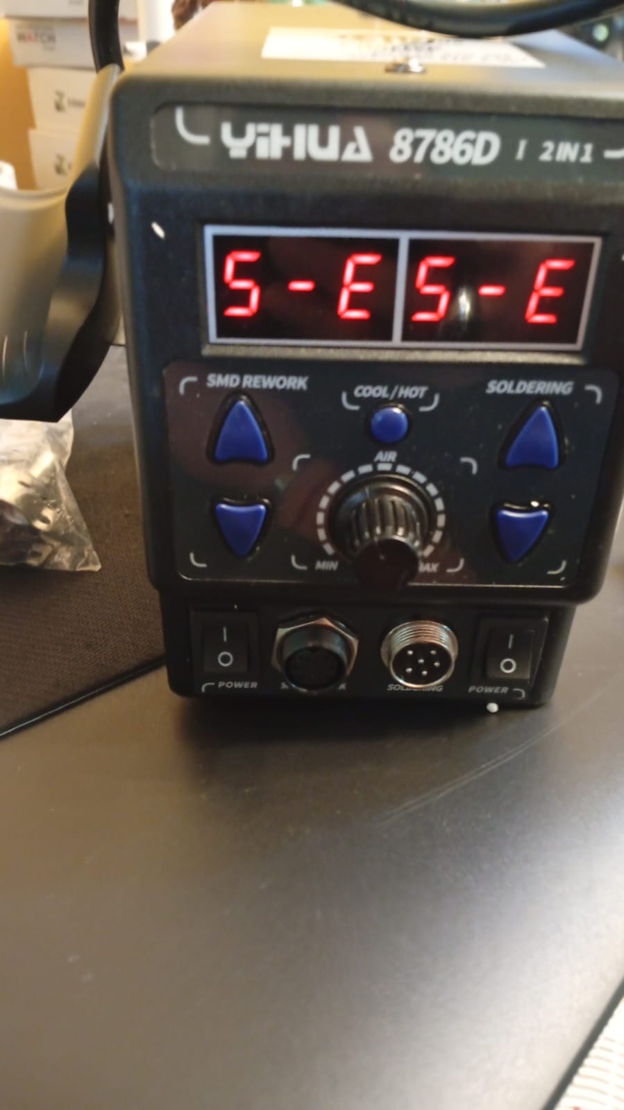 Estación de soldadura y retrabajo de aire caliente, YIHUA 8786D.
