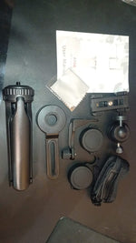 Binoculares HD de 12 x 42, trípode y adaptador de trípode.