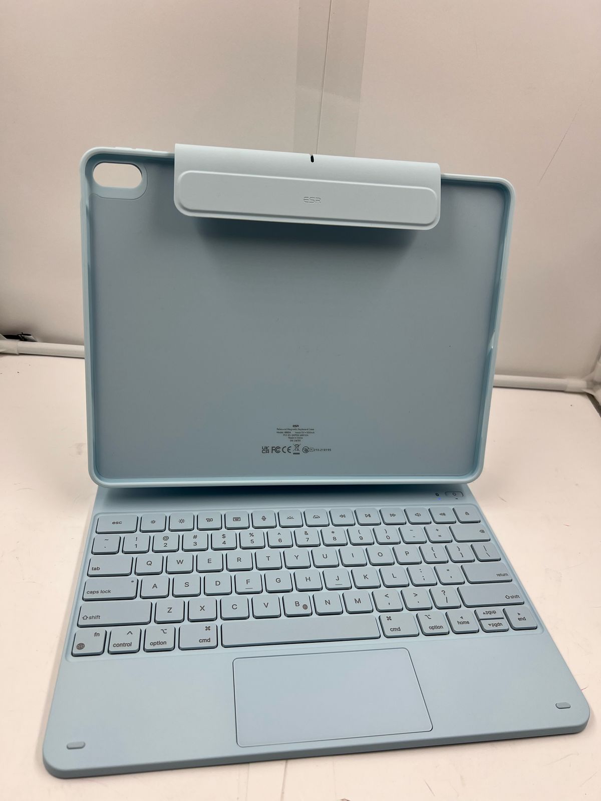ESR Funda extraíble teclado iPad Air 13" OPENBOX
