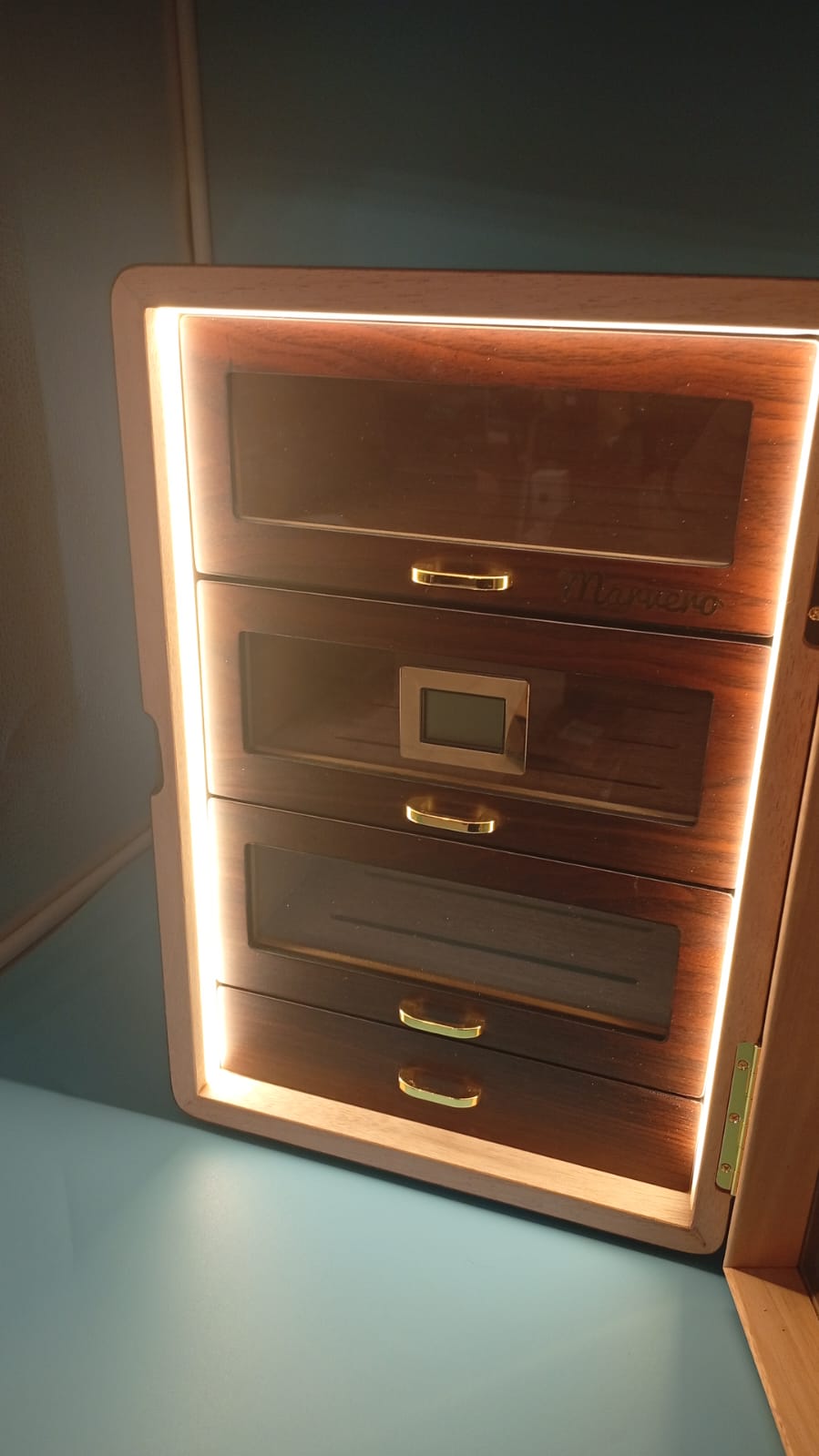 Gabinete humidor de puros, encimera, higrómetro digital, (USADO).