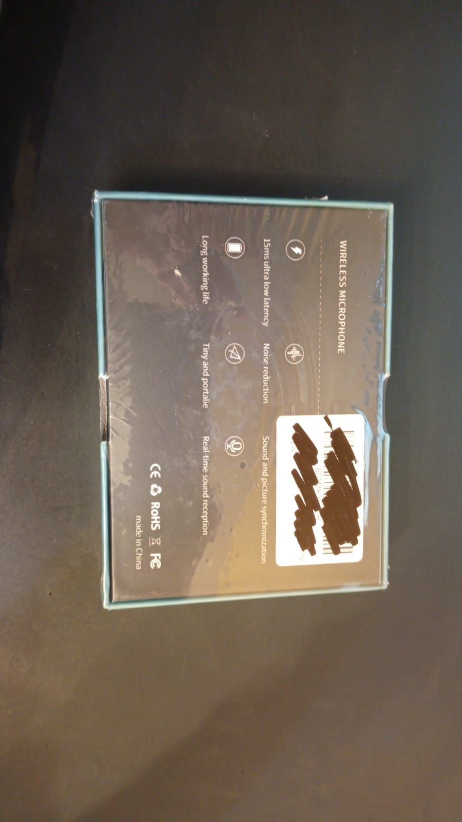 Micrófono inalámbrico Lavalier, con funda de carga, Plug & Play.