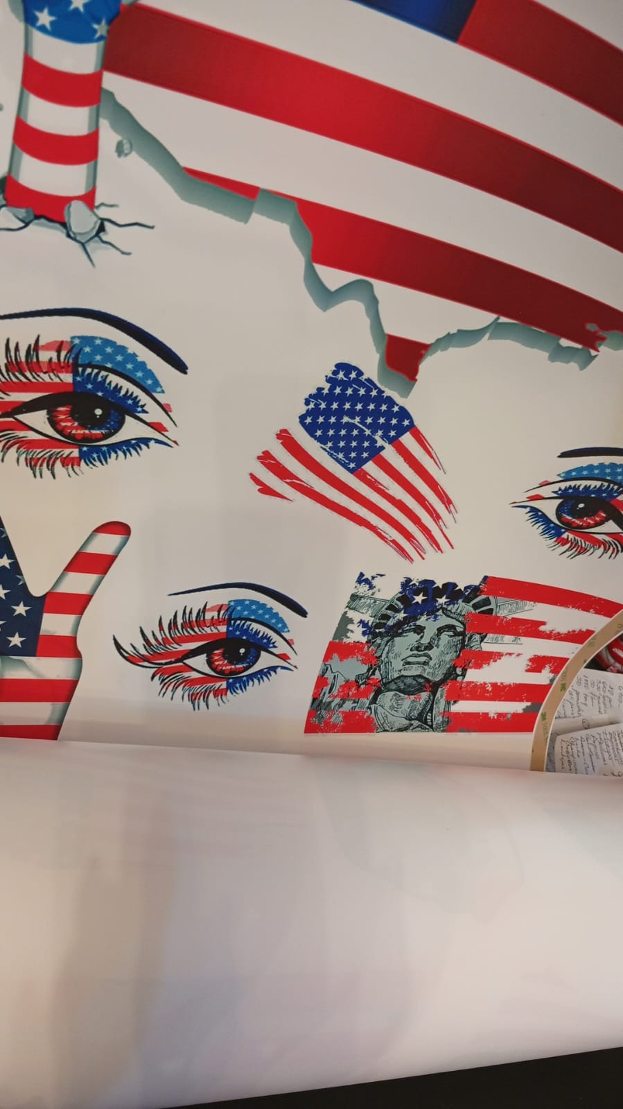 Lámpara de Piso, LED RGB, Tema Patriótico, Control remoto.