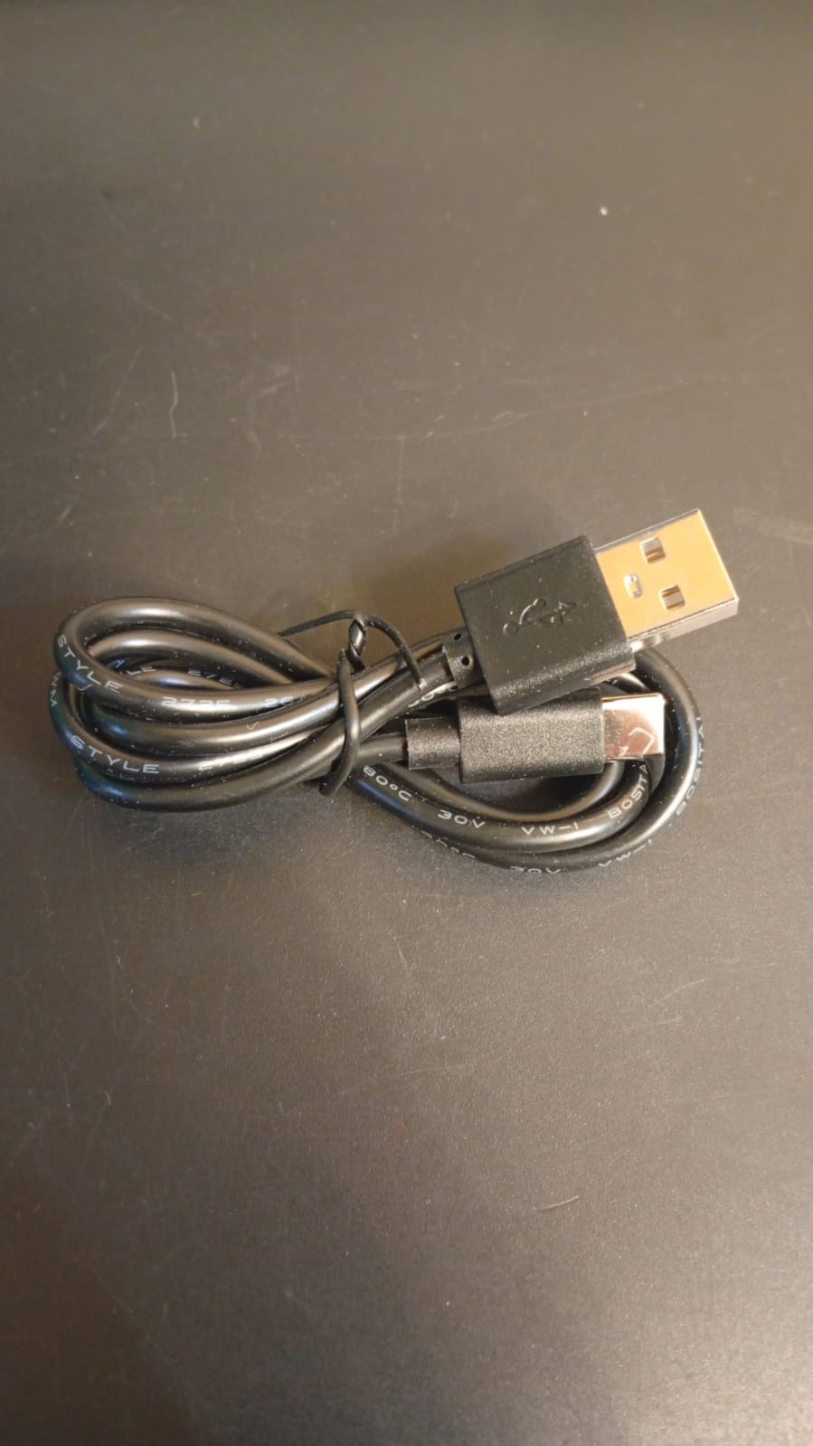 Cámara de video digital 2.7K, 48 MP, zoom digital 16X, panel táctil.