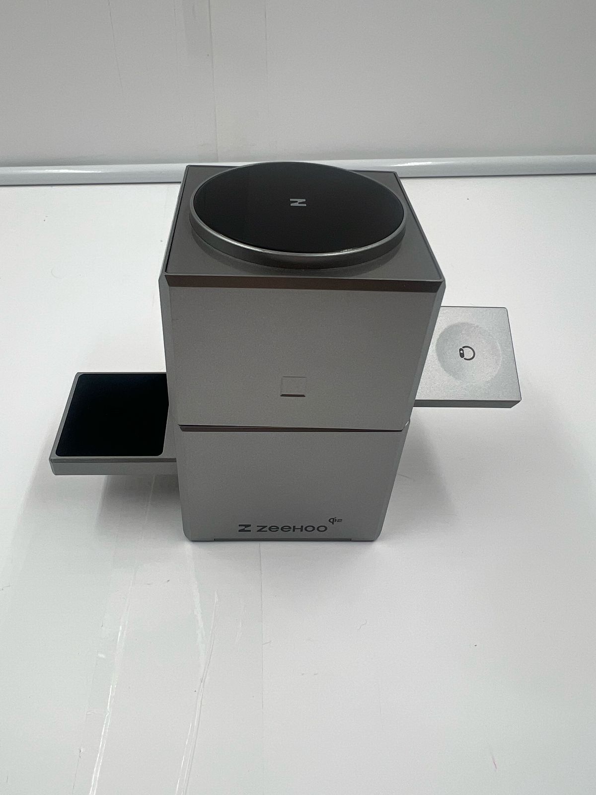 Zeehoo Estación Giratoria De Carga 3 En 1 (USADO)