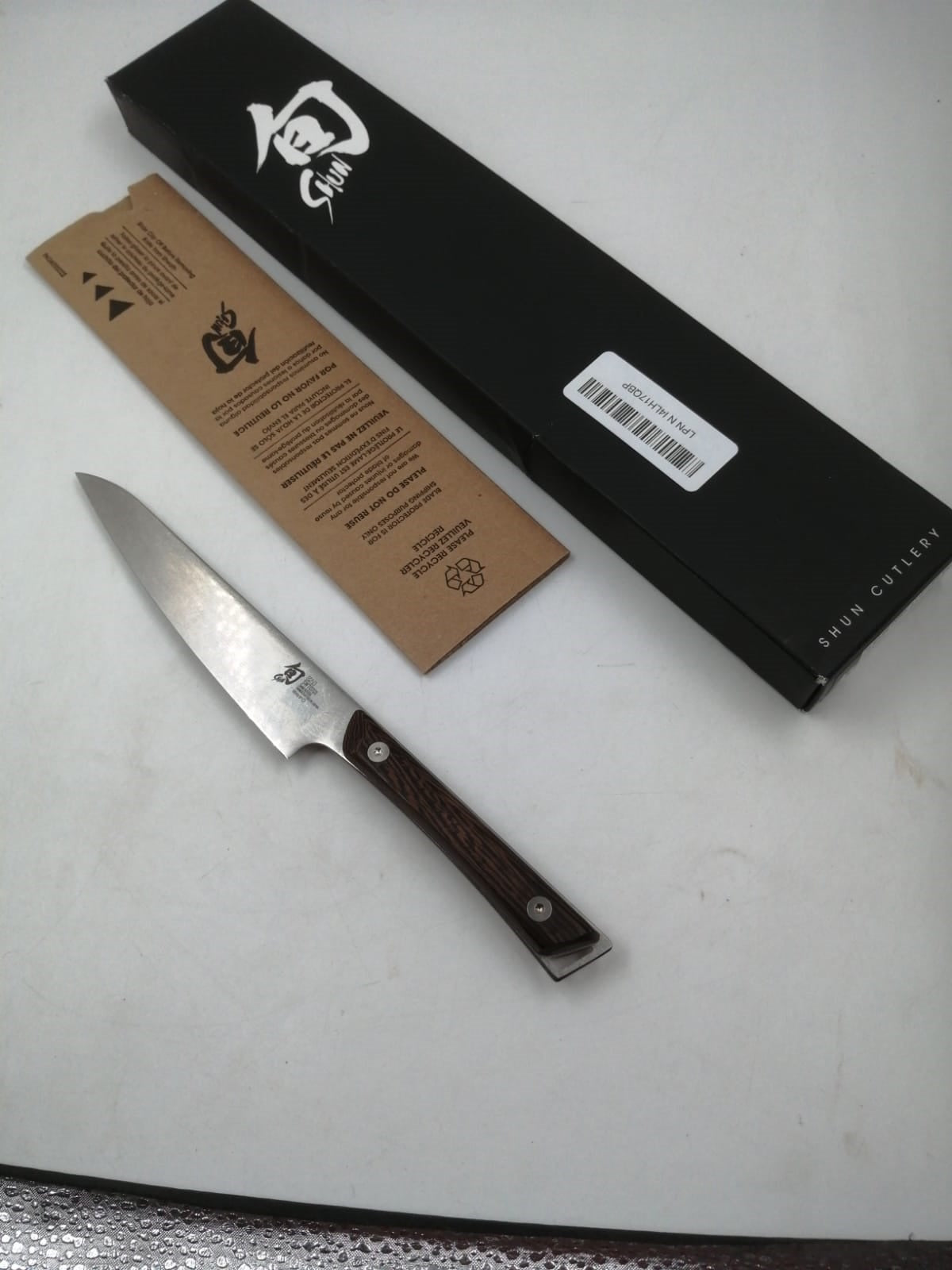 Shun Cutlery Kanso, Cuchillo de cocina de hoja recta de 6".