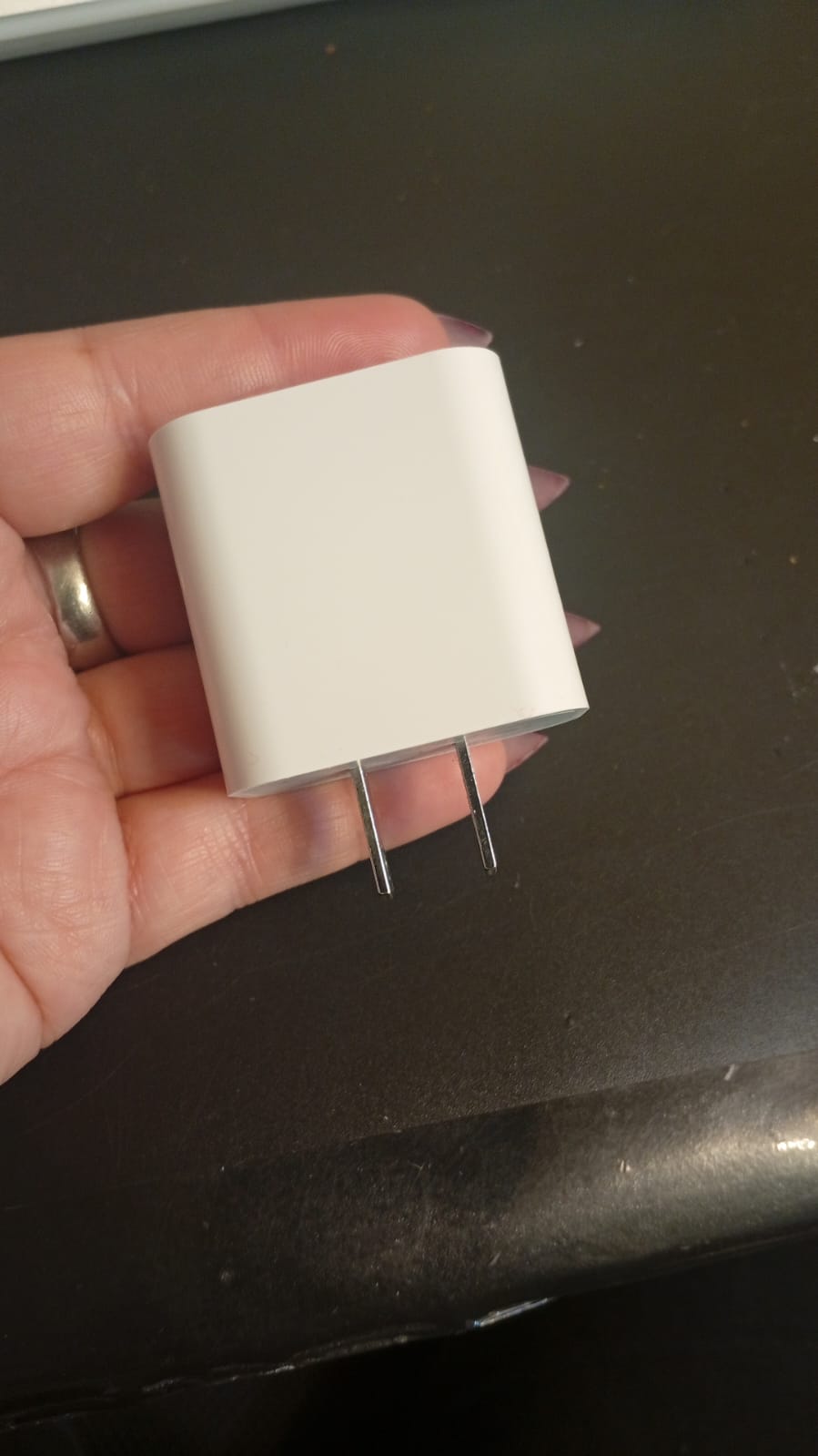 Cargador inalámbrico magnético Mag Safe, tipo C de 20W, (USADO).