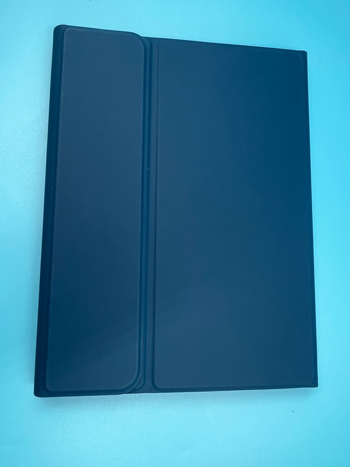 Funda con teclado trackpad iPad de 11ª y 10ª generación