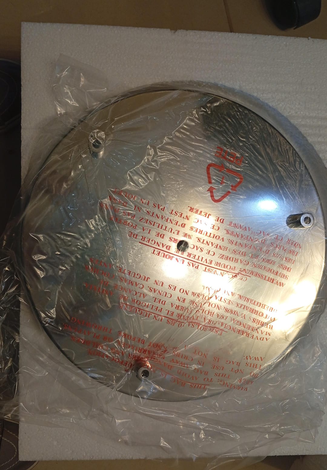 Lámparas colgantes, de cristal, metal cromado, (cable negro).