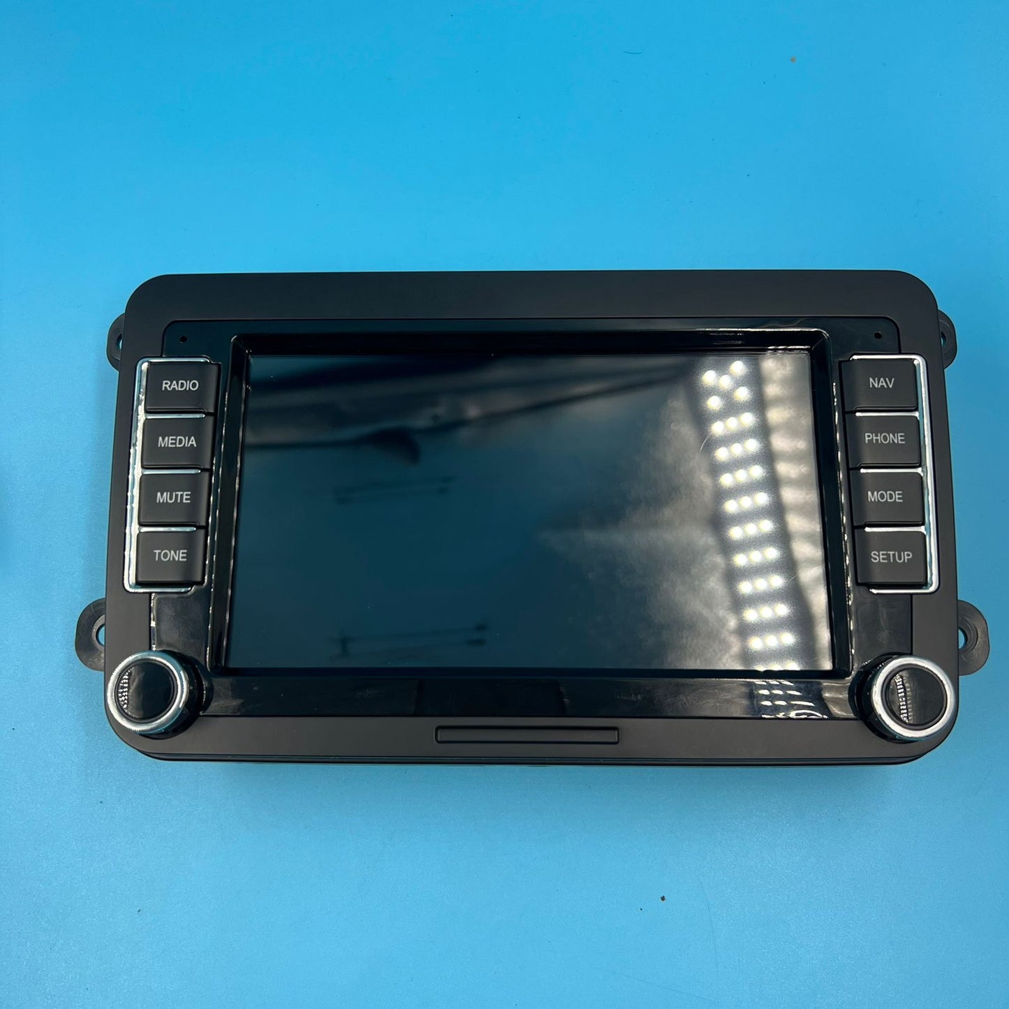 Radio estéreo de coche Android 13 2G+64G 7" (USADO)