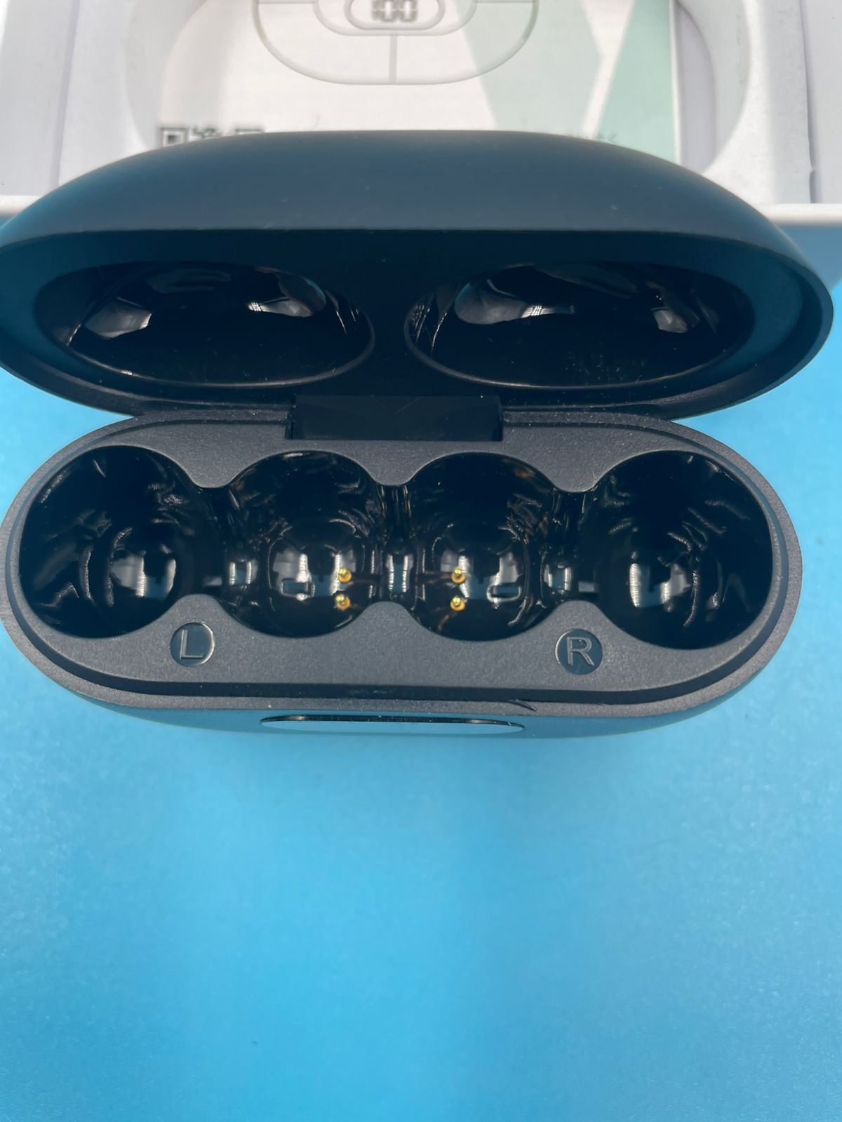Auriculares de conducción ósea de oído abierto,Bluetooth 5.3, ligeros.(USADOS)