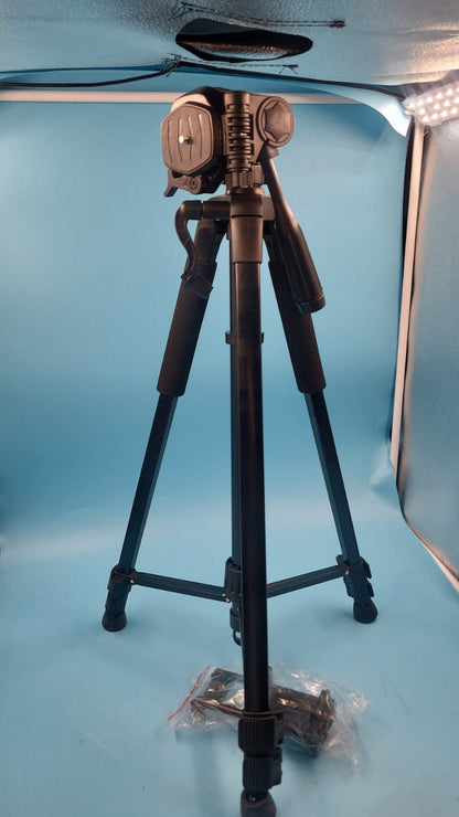 Trípode Profesional Láser Ajustable 67" 70-180cm 360°