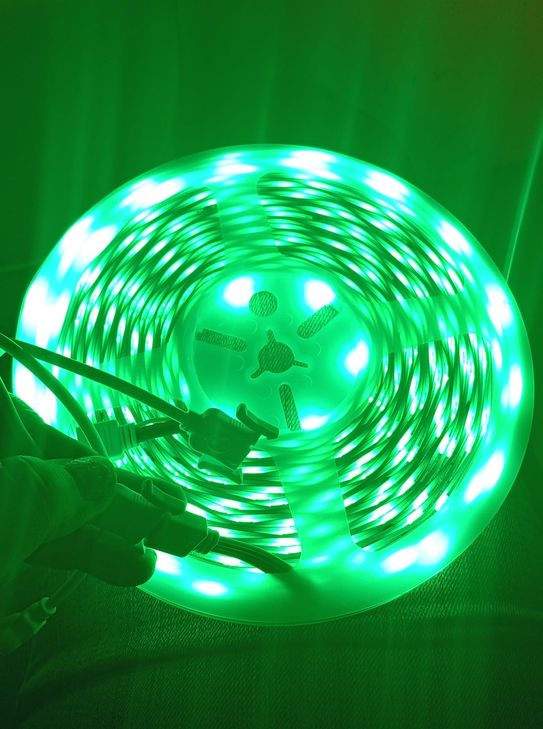 Tira de luces 10 mts. LED, RGB con control remoto, kit completo.