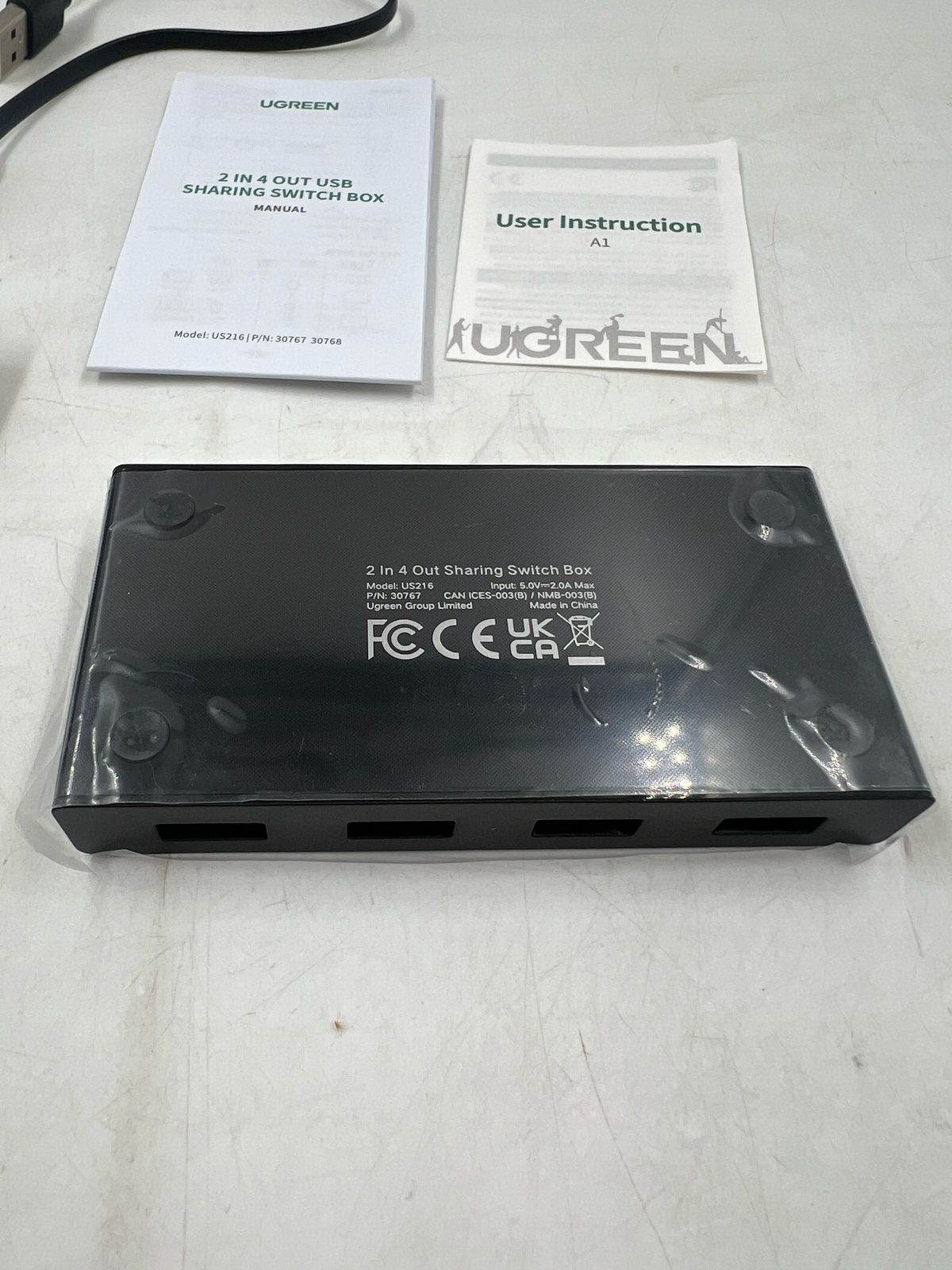 UGREEN Switch USB 2.0 Selector 2 Entradas y 4 Salidas