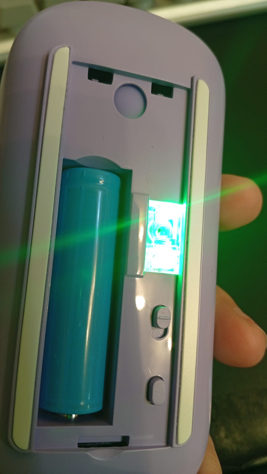 Mouse inalámbrico Bluetooth, larga vida útil, doble conectividad.