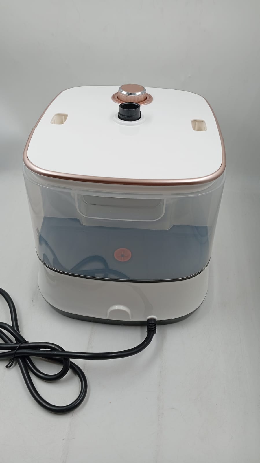 Vaporizador plancha para ropa, 2.7lt, 10 niveles de vapor, uso facil.