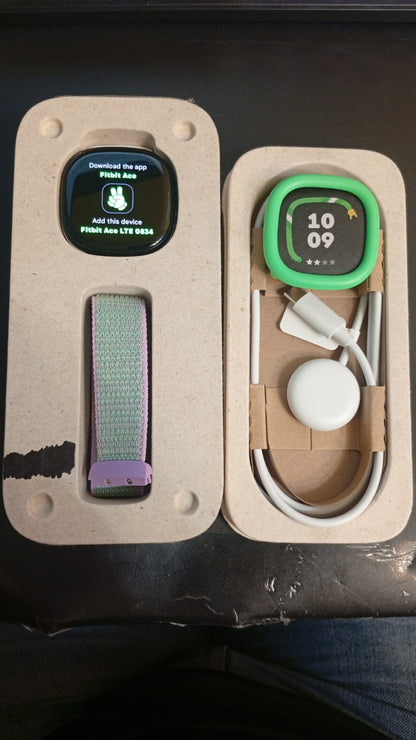 Reloj Inteligente para niños, Fitbit Google Ace LTE, (DETALLE CAJA).
