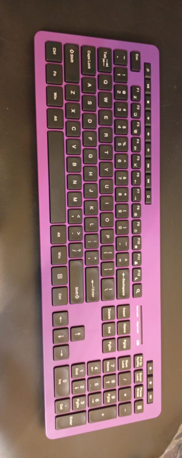 Combo de teclado y mouse inalámbricos, 2.4 GHz, con receptor USB.