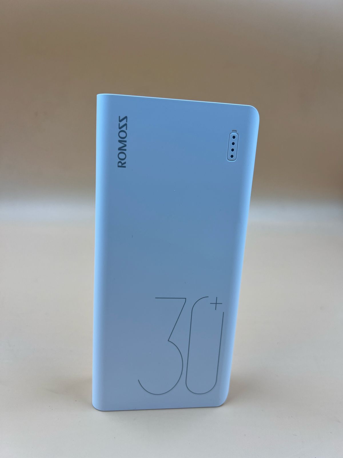 Bateria powerbank portatil Romozz 30000mAh