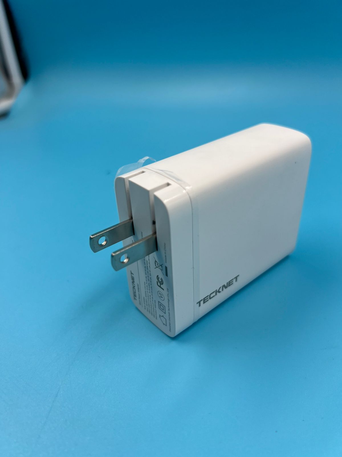Tecknet GaN adaptador de corriente tk-pc009 blanco 100W
