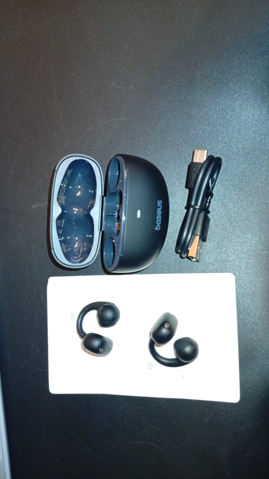 Auriculares abiertos de clip, Baseus MC1, BT , iPhone, Android.(USADO).