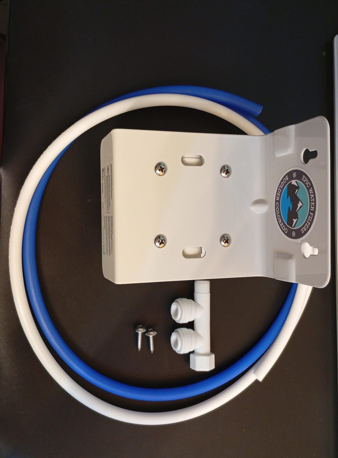 Filtro de agua debajo del fregadero, Epic Water, NSF 53, (DETALLE CAJA).