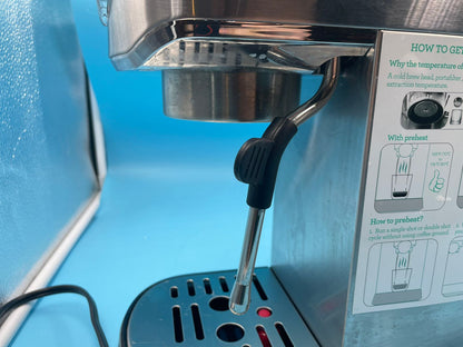 Cafetera Espresso CASABREWS CM5418, de Acero Inoxidable.(USADA)