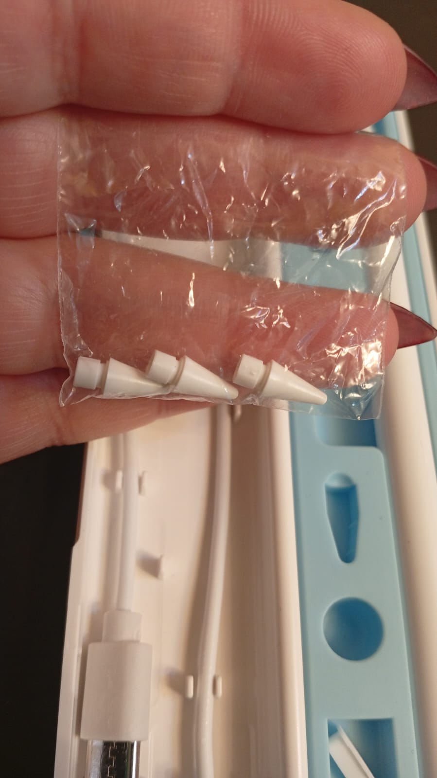 Lápiz óptico para iPad Apple, 5th, 4th, 3rd, 11 y 13" con estuche.