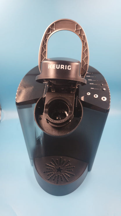 Cafetera Keurig K50 Brewer, tamaño cervecero. USADO