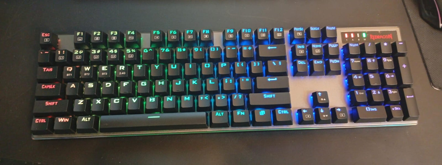 Teclado inalámbrico para juegos, RGB, Redragon, BT/2.4Ghz.