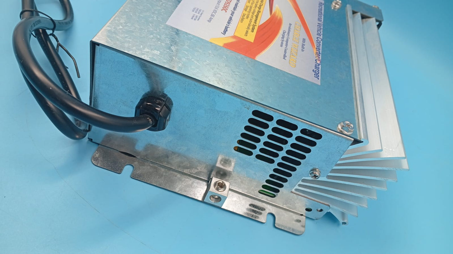 Convertidor de potencia RV de 12 V y 60 amp, Inteli-Power 9200.