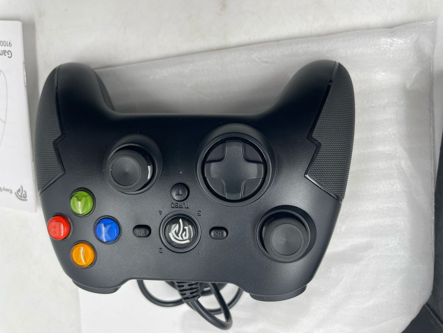 Controlador de juegos con cable EASYSMX 9100 Pro.