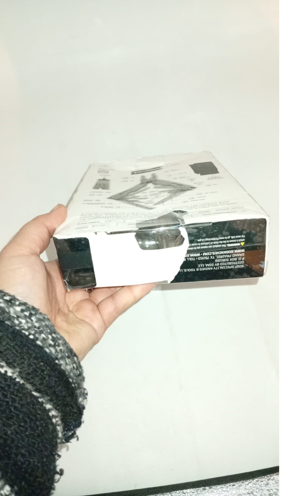 Multiherramienta De Acero Inoxidable, Sog, Estuche Y Puntas.