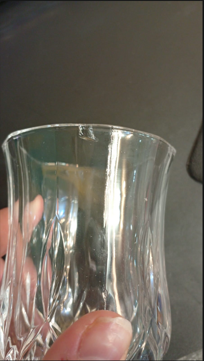 Juego de 12 copas de cristal cortado, para vino de 7.75 oz.(DETALLE)