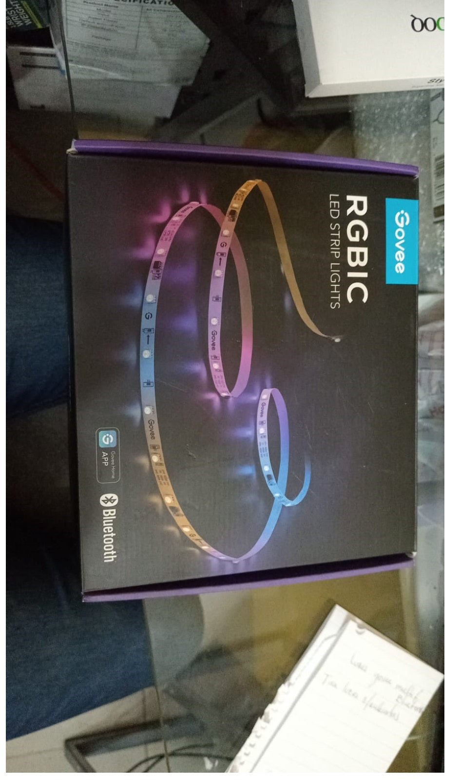 Govee Tira de Luces LED RGBIC de 65.6 Pies(20 Mts), Bluetooth.