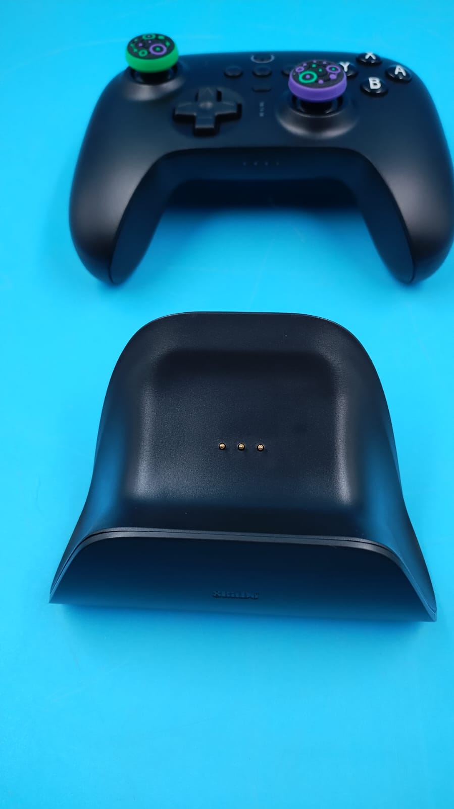 Mando Bluetooth 8Bitdo Ultimate con base de carga