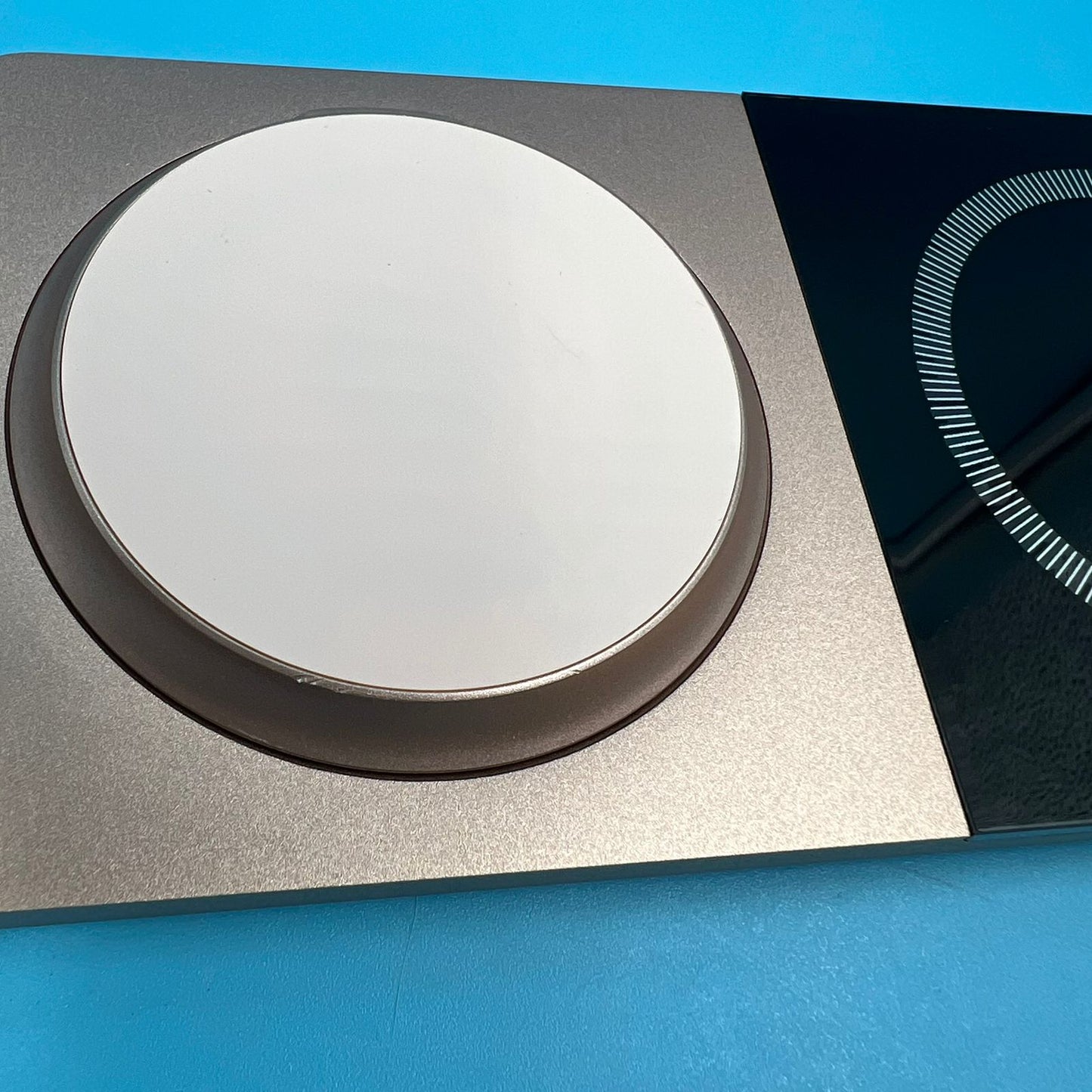 Estación de carga inalámbrica para iPhone y AirPods (USADO)