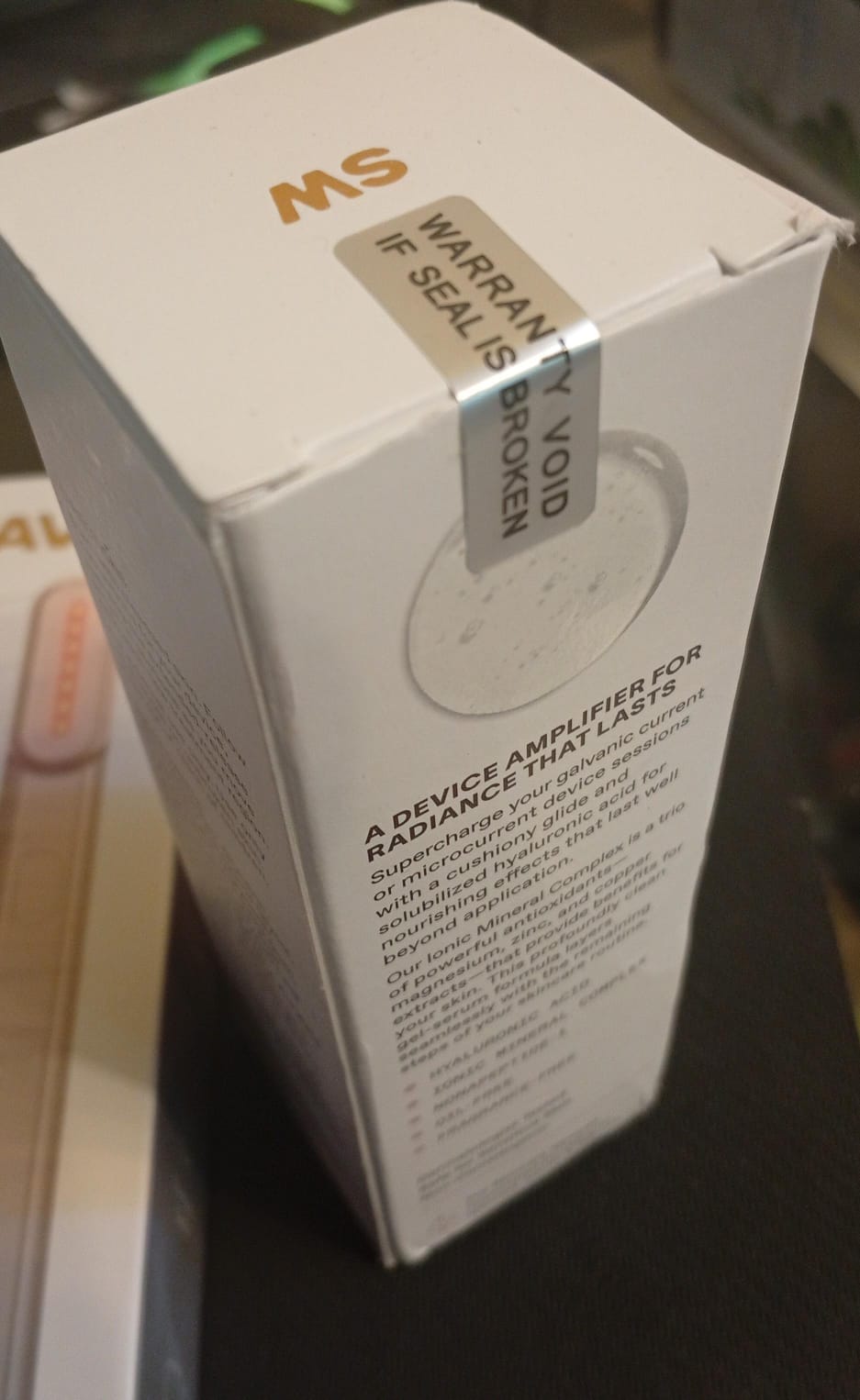 Solawave Paquete de suero de terapia facial 4 en 1 con varita de luz.