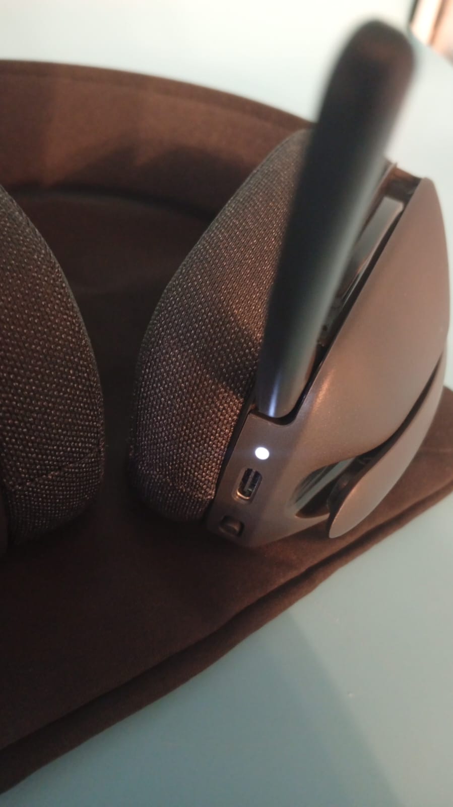 Auriculares inalámbricos, Zone Vibe 100, Bluetooth multipunto.