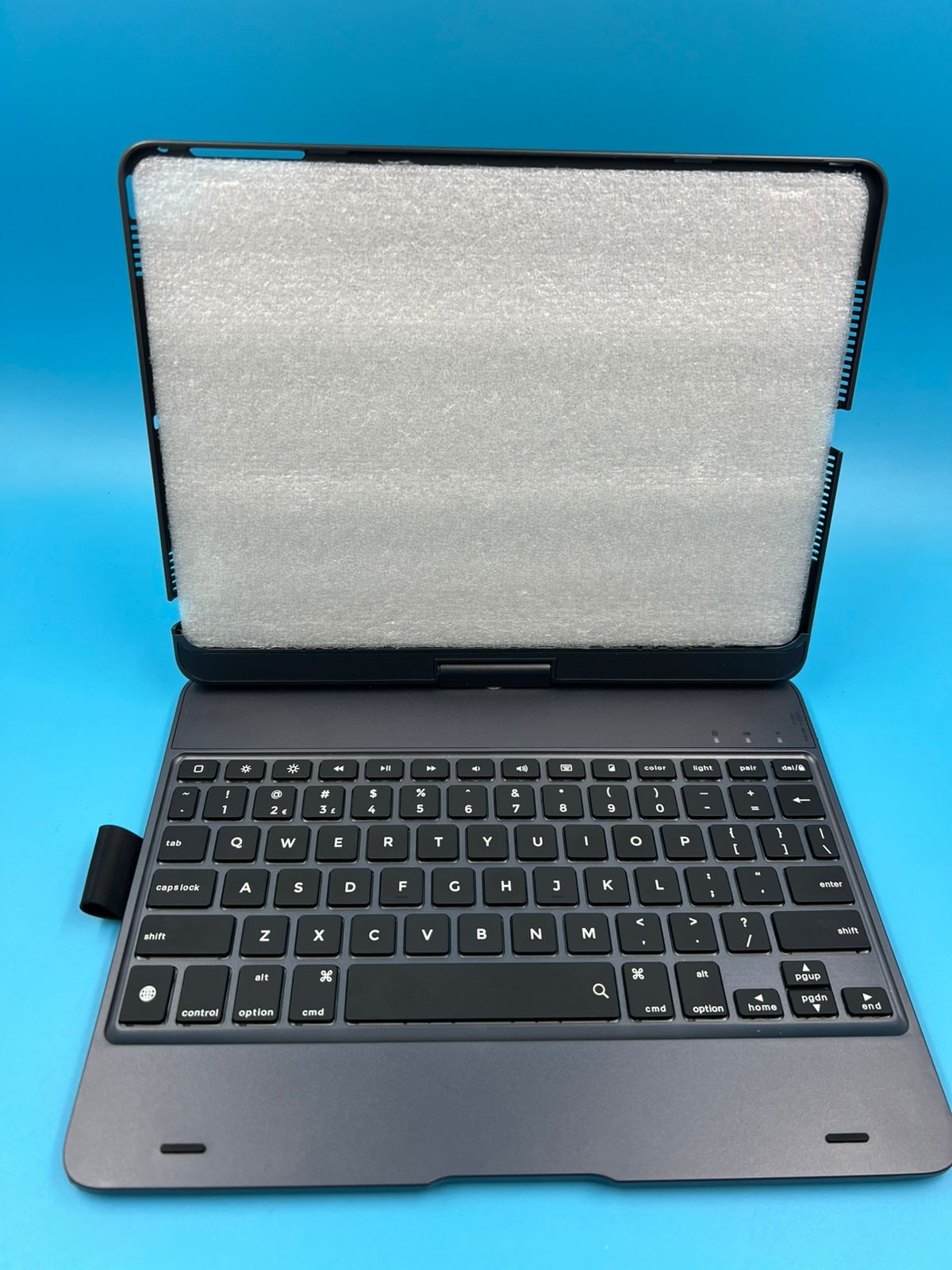 YEKBEE Funda con teclado 360X para iPad de 11"