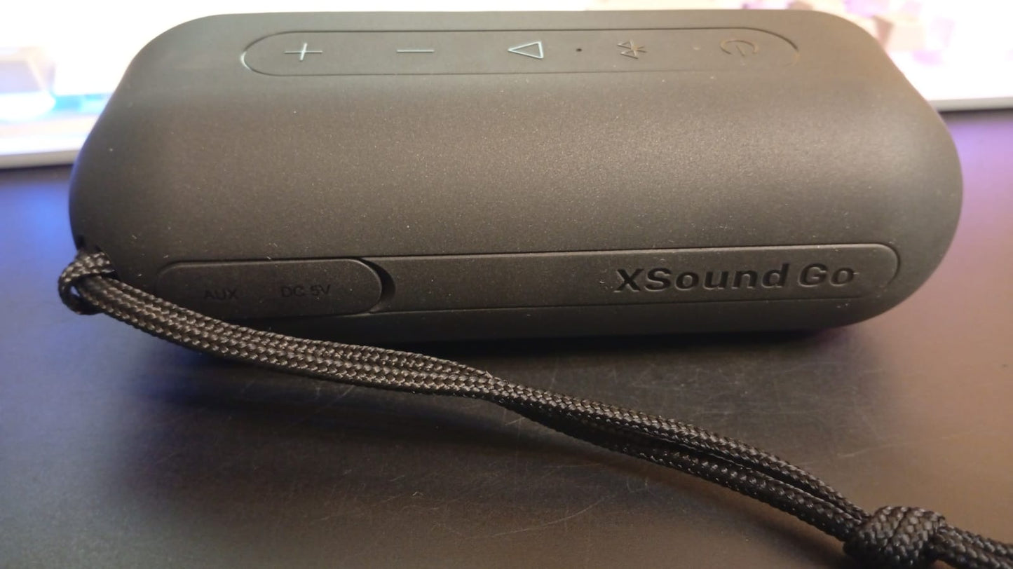 Bocina Bluetooth portátil, Tribit XSound Go, Impermeable IPX7, Recargable.