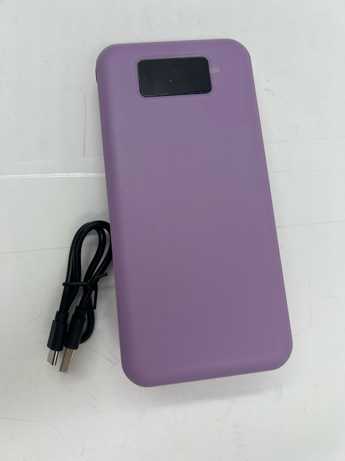 Cargador hx100j3 portátil con cables integrados y enchufe