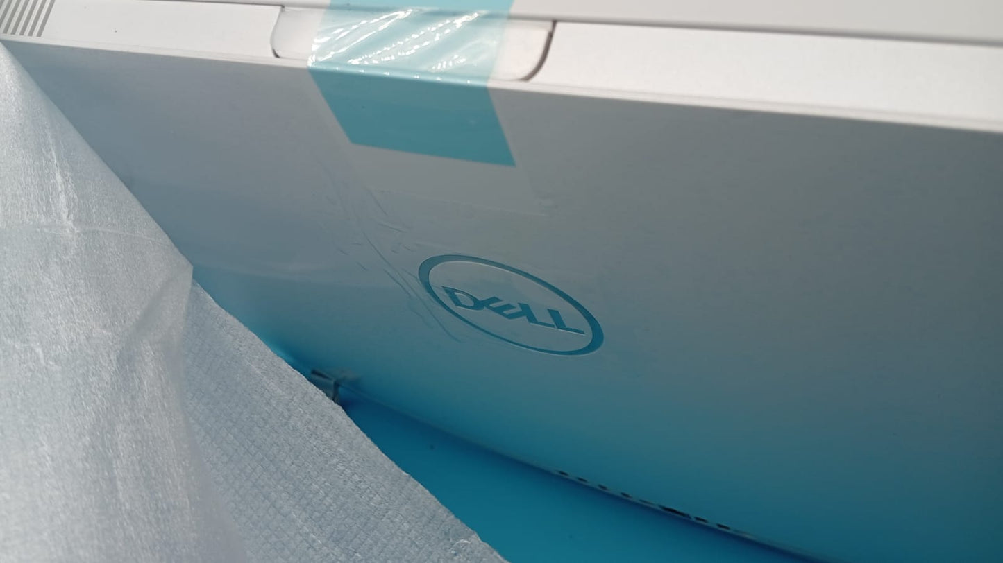 Dell Inspiron 7730, táctil, FHD de 27", Intel Core 7-150U, 32 GB DDR4.