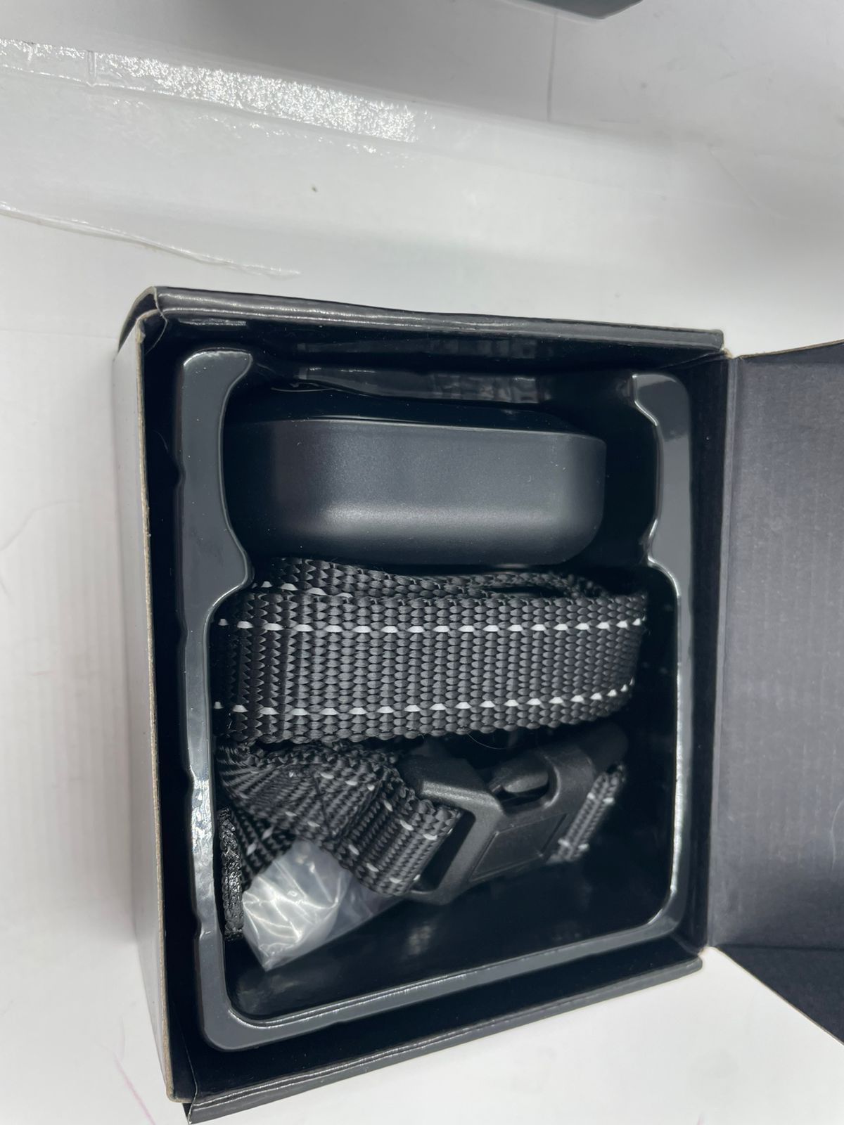 Wizco - Collar de ladridos inteligente recargable para perros.