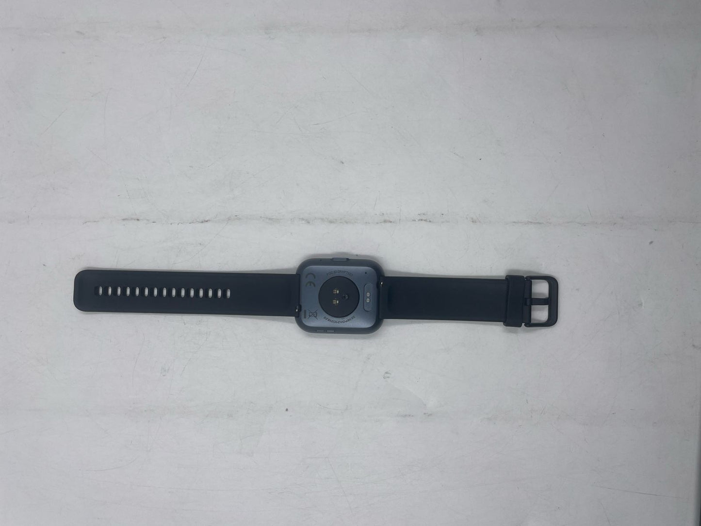 Reloj inteligente , Alexa integrado, rastreador de fitness con 60 modos deportivos. (USADO)