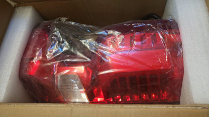 Calavera trasera Derecha Chevrolet Silverado 1500 2022 2023