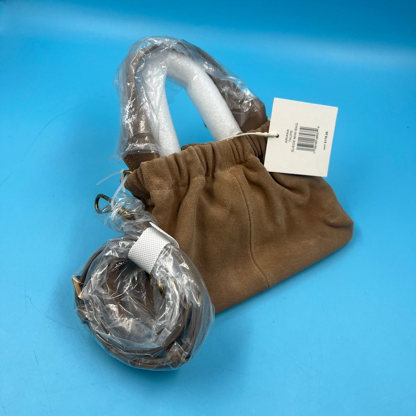 Minibolso Dolce Vita Ariana Gamuza Taupe color topo