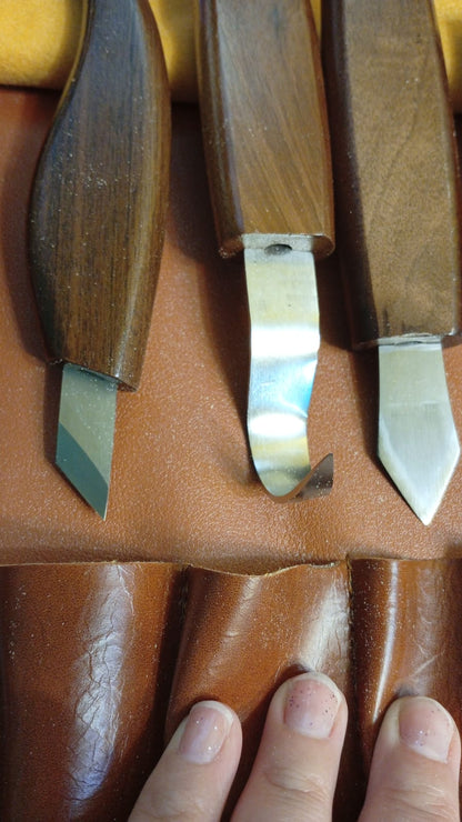 Kit de tallado en madera, 10 cuchillos, 11 cinceles, con bolsa (DETALLE USO)
