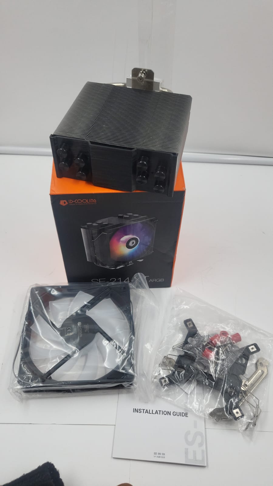 ID-COOLING SE-214-XT ARGB Enfriador de CPU 4 Heatpipes Enfriador de aire ARGB