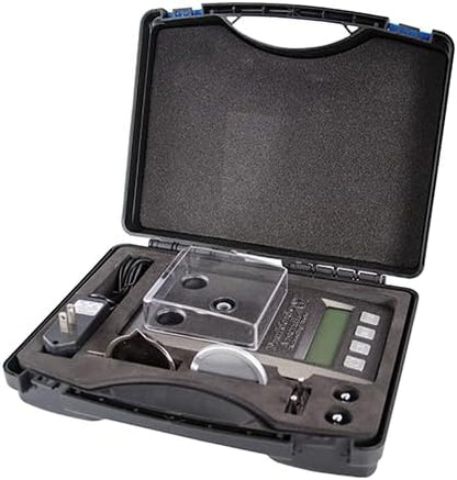 Báscula de precisión Frankford Arsenal Platinum Series con estuche.