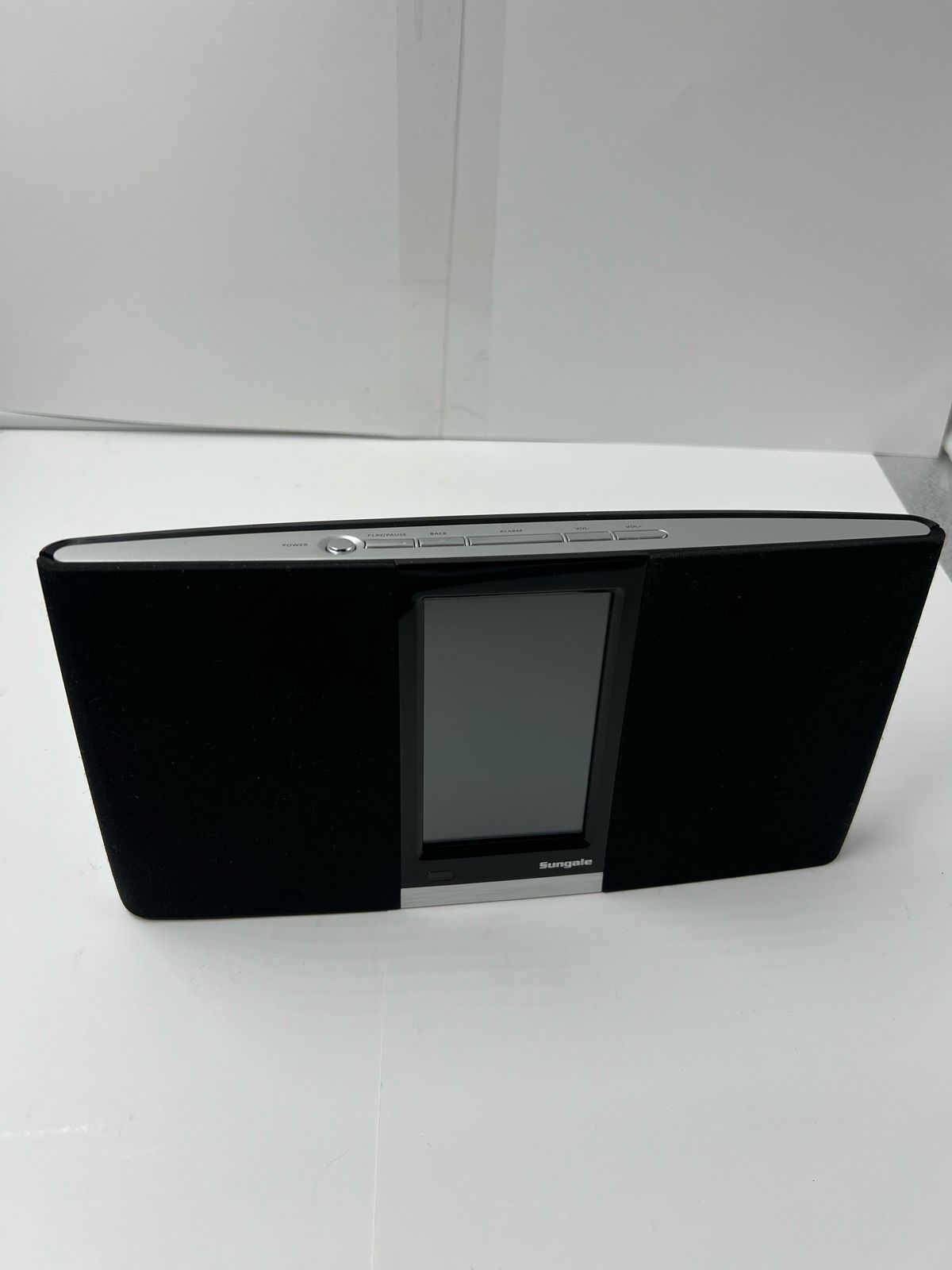 Radio a internet transmision musica/entretenimiento (USADO)